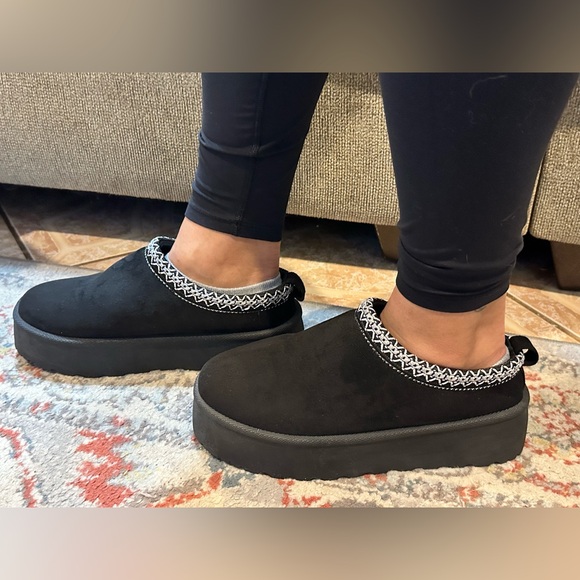 Mudd Stormy Platform Clog in Black - Picture 13 of 13